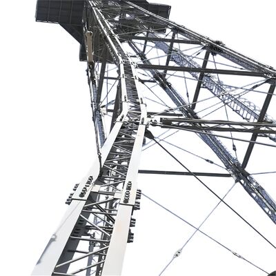 सुरक्षित और संयोजन के लिए DIN 7990 और ISO 6507 1 मानकों को पूरा करने वाले बोल्ट नट और वाशर के साथ स्टील से निर्मित 4 पैरों वाला कोणीय स्टील टावर