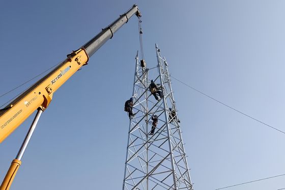 30 फीट फ्री स्टैंडिंग टीवी रडार इंटरनेट 4 लेग्ड सेल्फ सपोर्टिंग एंगुलर लैट स्टील चार लेग्ड कम्युनिकेशन टॉवर