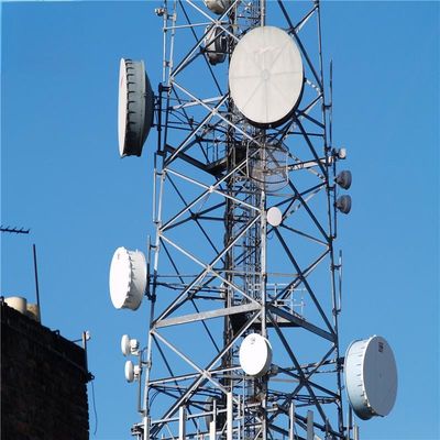 150 फीट 200 फीट स्व-समर्थन स्टील टॉवर सौर पैनल 50 किमी वायरलेस नेटवर्क दूरसंचार टॉवर