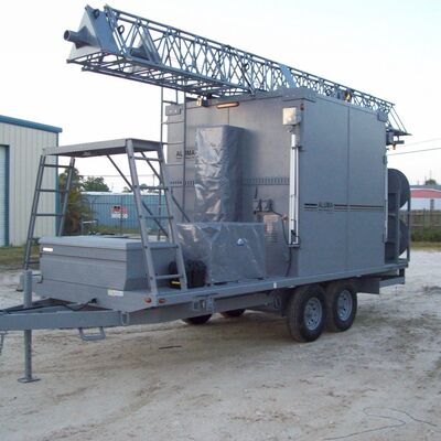 24m 25m 30m मोबाइल ट्रक ट्रेलर घुड़सवार प्रकाश व्यवस्था ट्यूबलर सेल ऑन व्हील्स दूरबीन जाली एंटीना संचार टॉवर मस्तूल