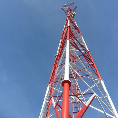 19 29 39M मल्टी सिग्नल 3 लेग्ड ट्यूबलर गैल्वेनाइज्ड स्टील सेल्फ सपोर्टिंग आउटडोर 5G 4G माइक्रोवेव रेडियो मस्त