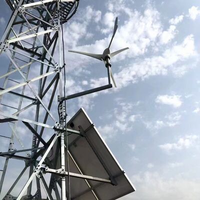 आपातकालीन संचार के लिए गैल्वनाइज्ड स्टील और बैटरी बैकअप के साथ 15 22 38M 4 लेग्ड एंगुलर ऑफ-ग्रिड सोलर लैटिस टेलीकॉम टॉवर