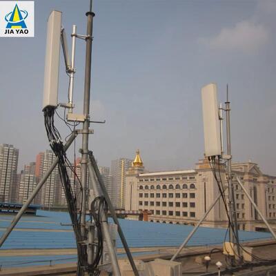 छोटे बेस फ़ुटप्रिंट और गैल्वनाइज्ड स्टील के साथ शहरी 5G छोटे सेल घनत्व के लिए 25M 30M 40m हल्के छत मोनोपोल टॉवर